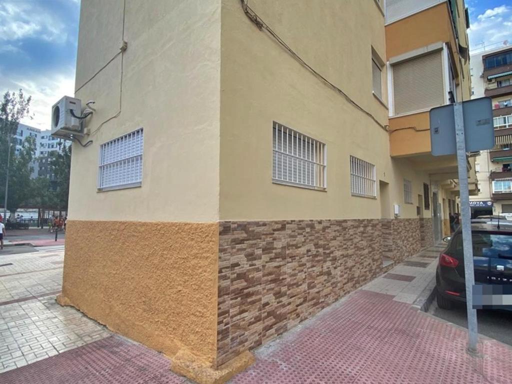 Million * Málaga